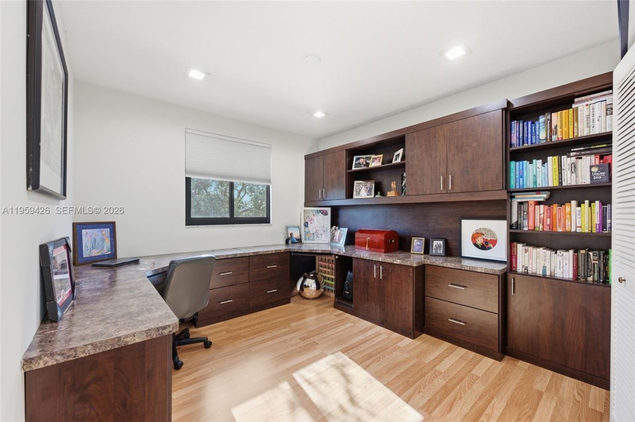 500 Cambridge Dr, Weston, FL 33326 Photo