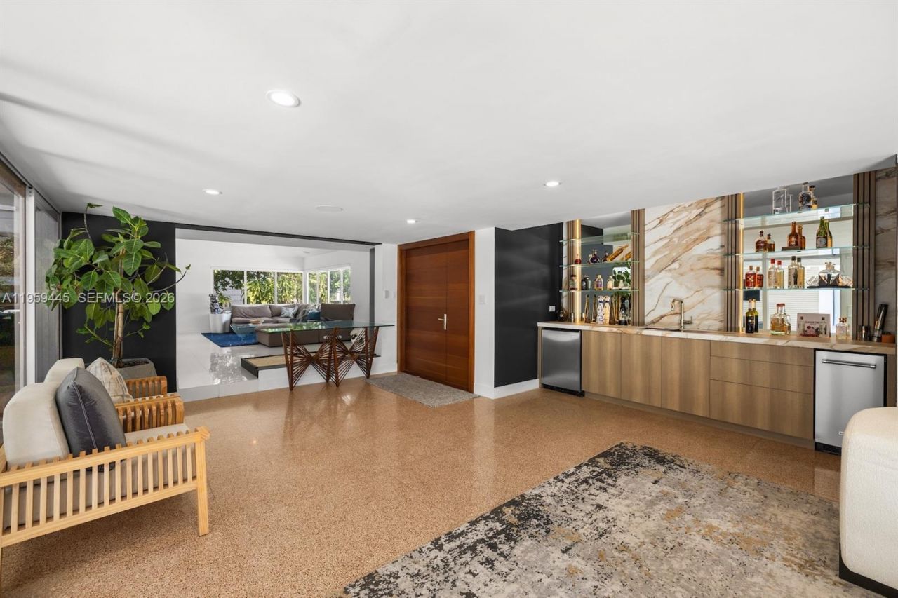 1040 NE 86th St, Miami, FL 33138 Photo