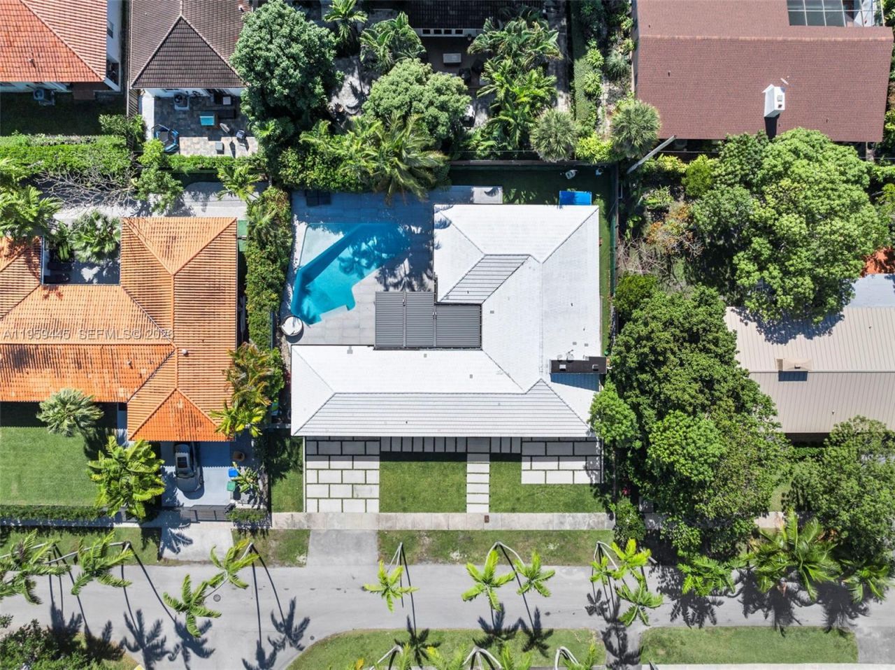 1040 NE 86th St, Miami, FL 33138 Photo