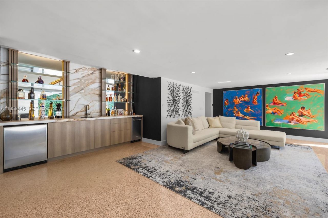 1040 NE 86th St, Miami, FL 33138 Photo