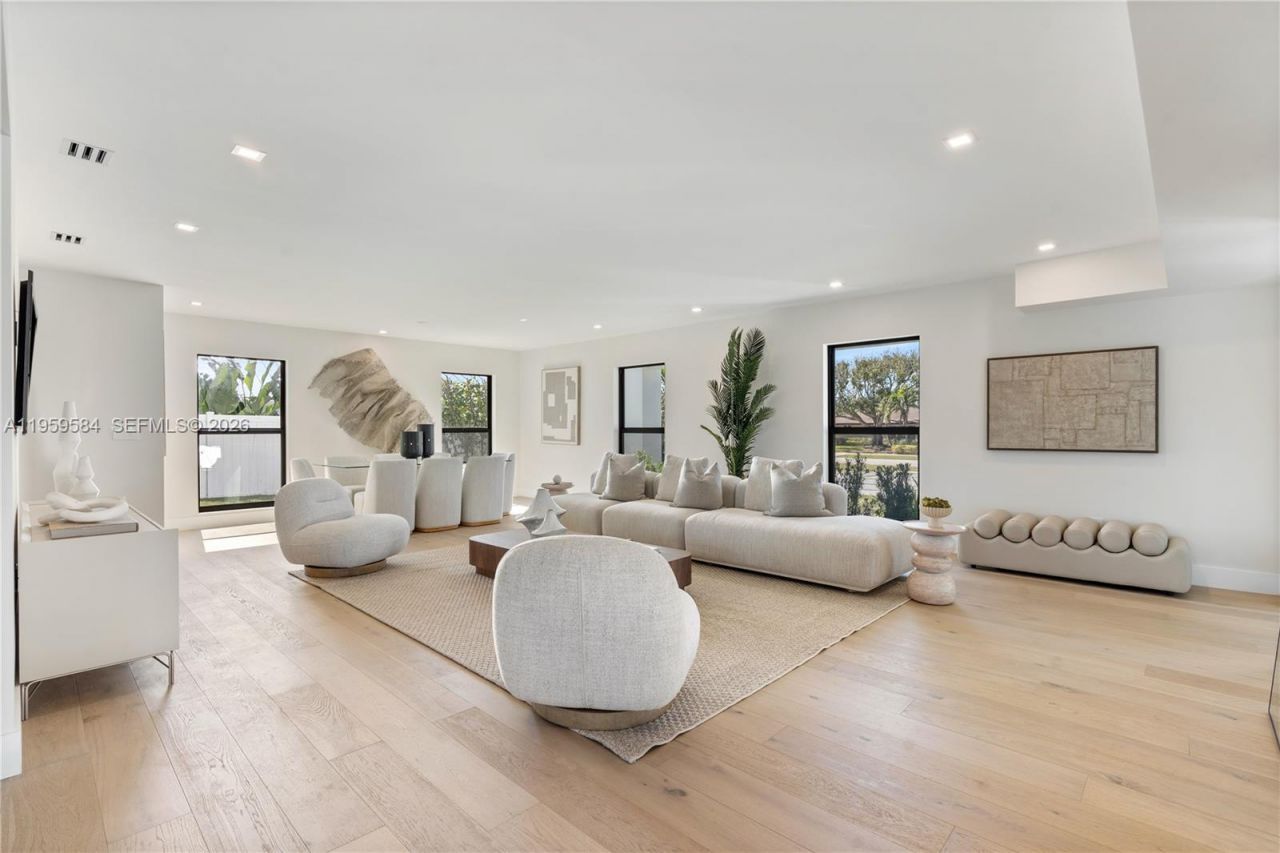 868 Country Club Dr, North Palm Beach, FL 33408 Photo