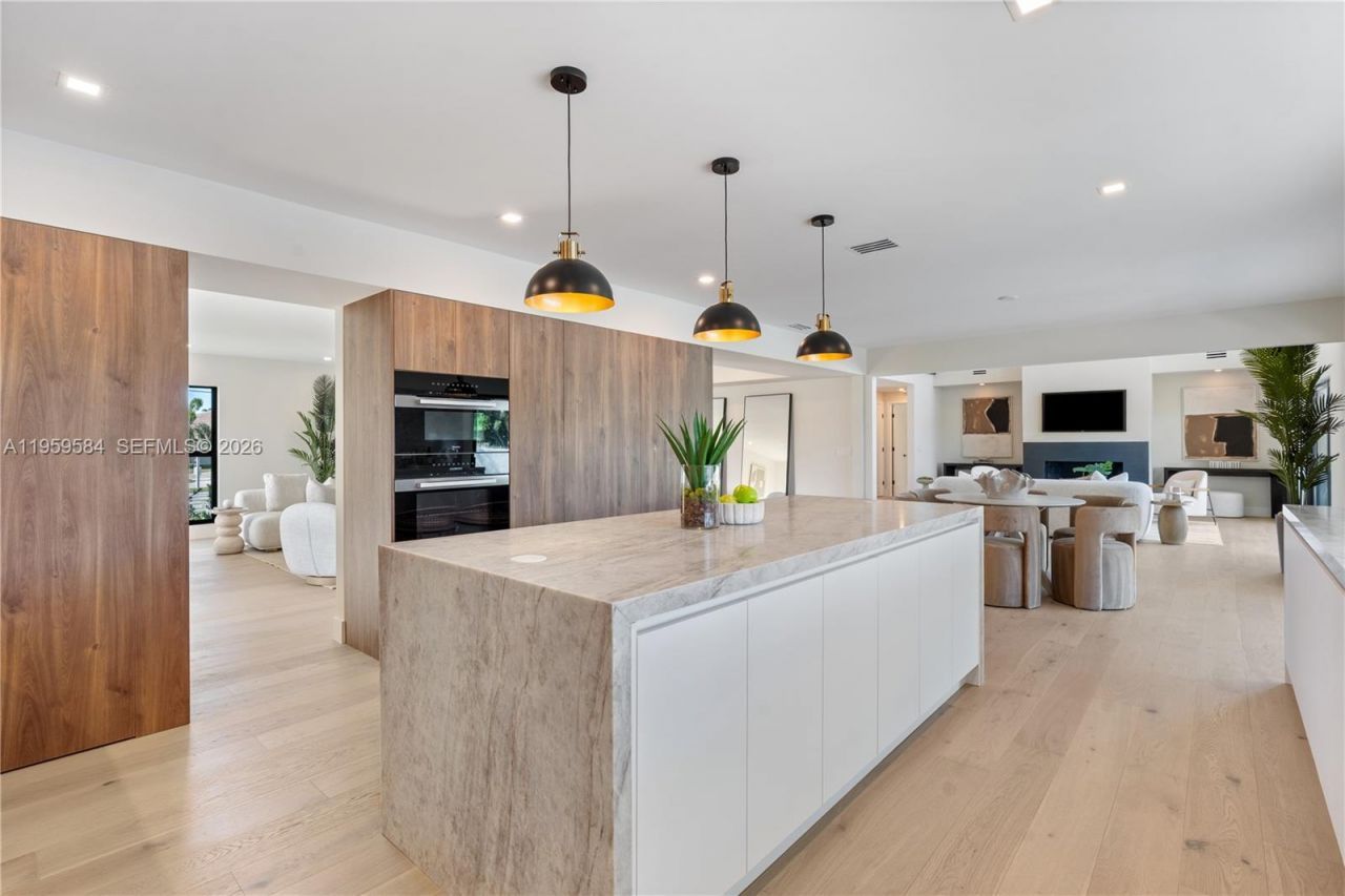 868 Country Club Dr, North Palm Beach, FL 33408 Photo