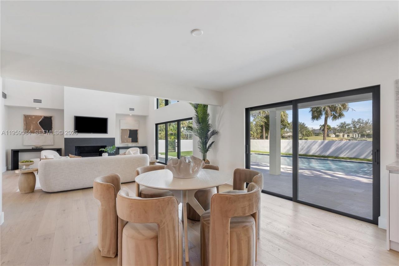 868 Country Club Dr, North Palm Beach, FL 33408 Photo