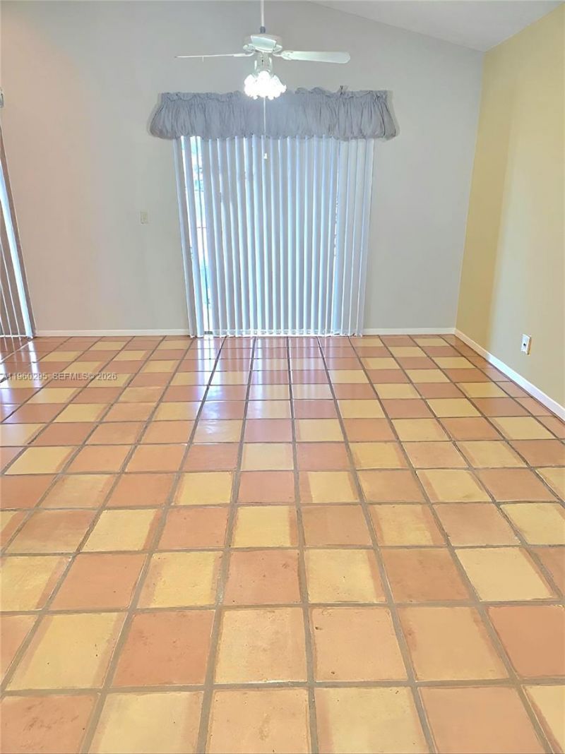 621 NW 205th Ave, Pembroke Pines, FL 33029 Photo