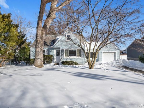 76 Burt Avenue , Northport, NY 11768