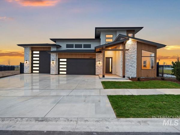 2407 N Buhrstone Ave, Eagle, ID 83616