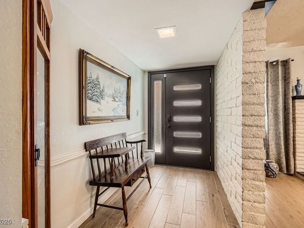 2748 Heritage Circle, Las Vegas, NV 89121