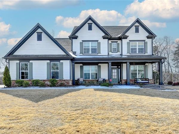 866 Champagne Lane, Hoschton, GA 30548