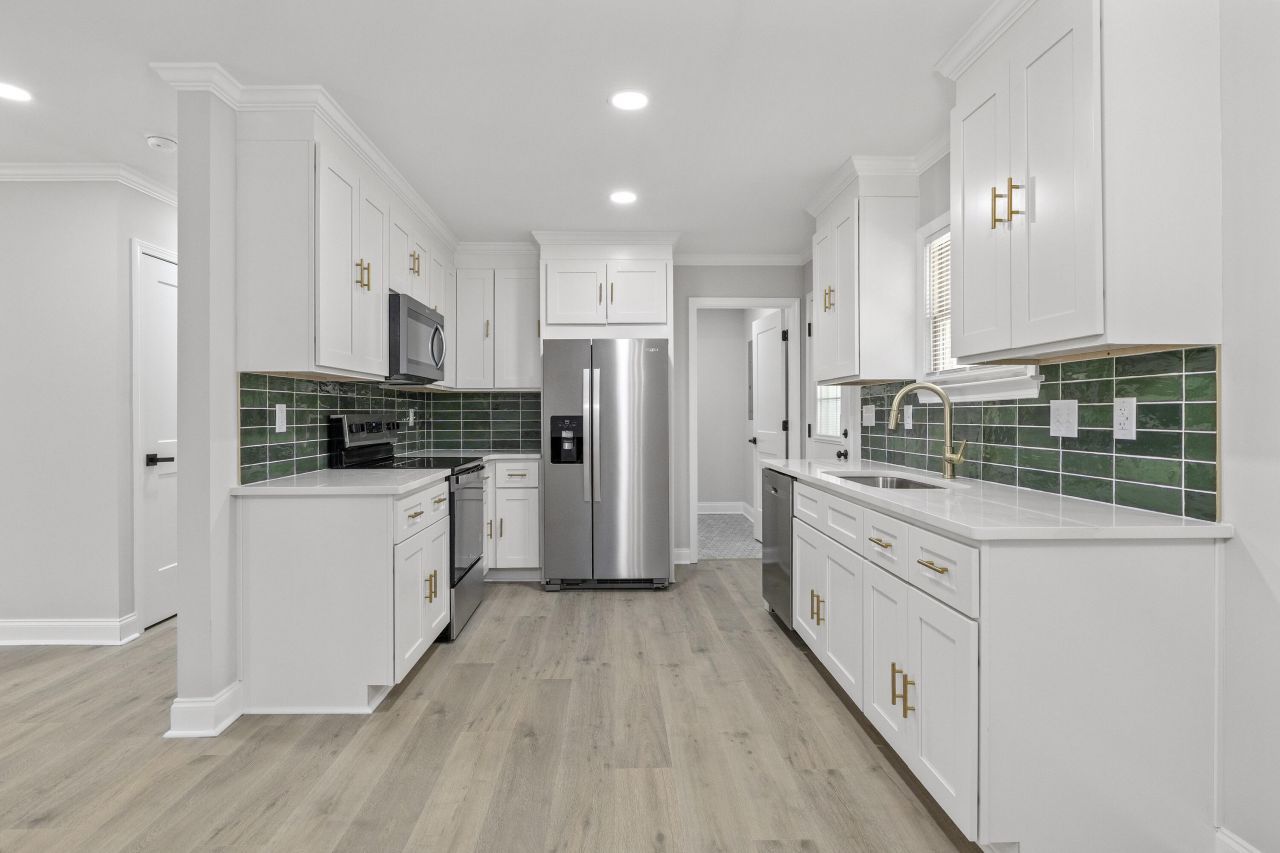 217 Blossom Street Photo 11