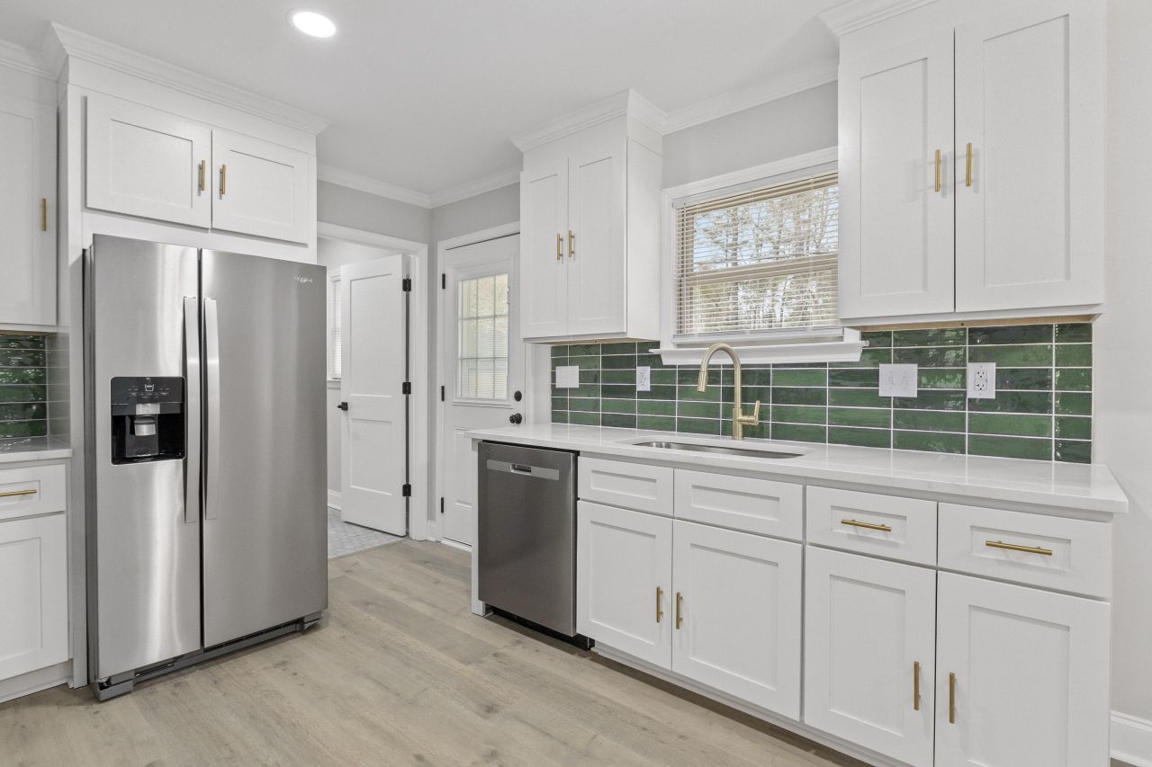 217 Blossom Street Photo 13