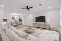 217 Blossom Street photo 4