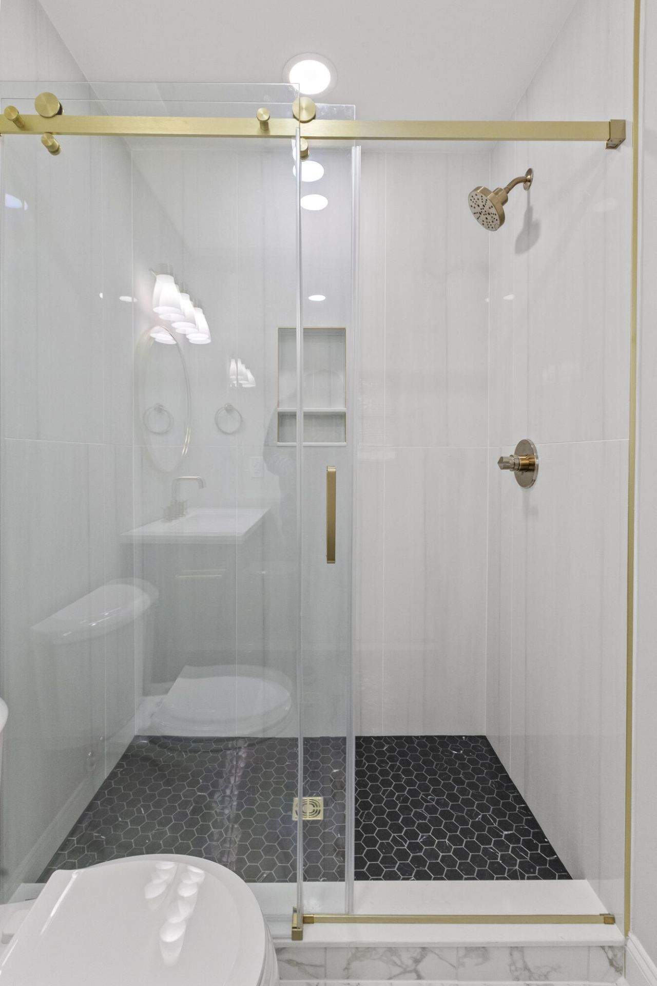 217 Blossom Street Photo 20