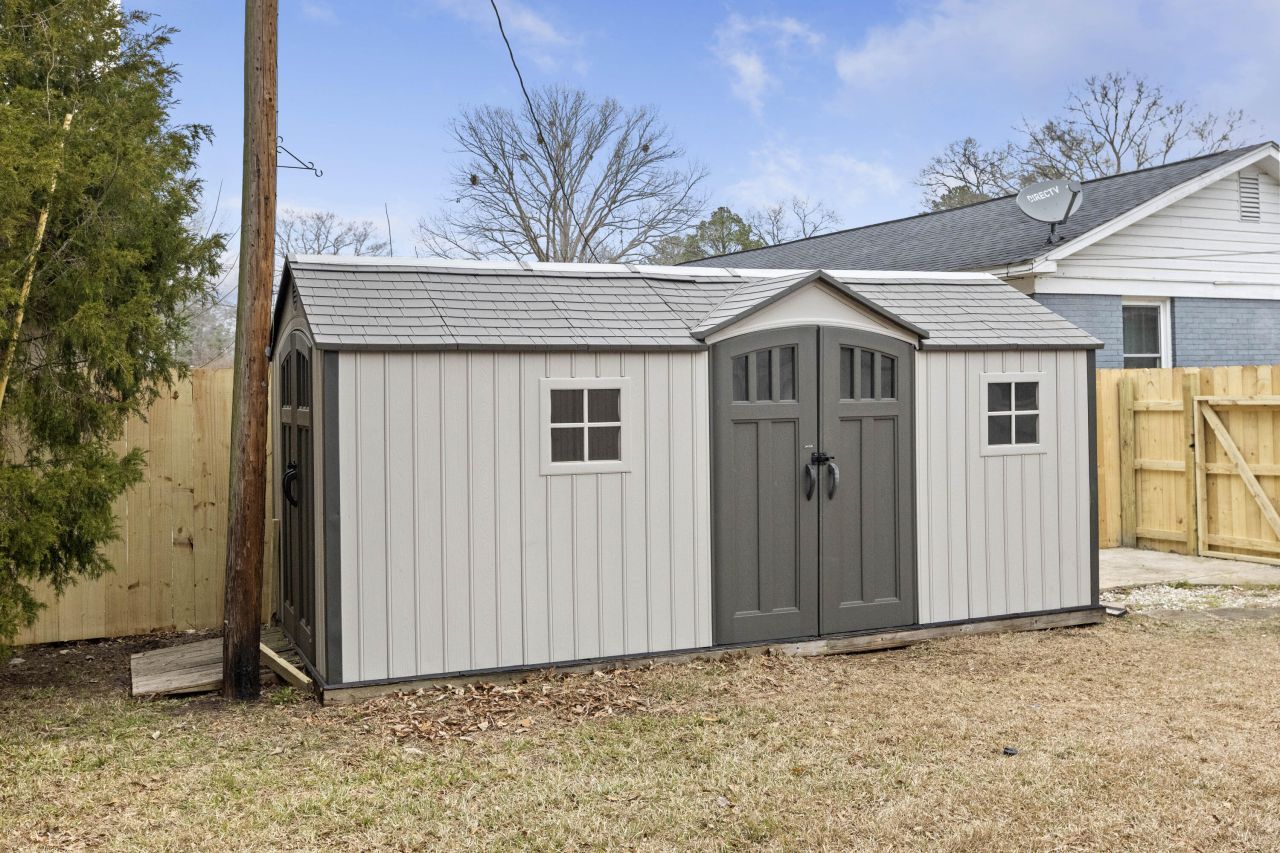 217 Blossom Street Photo 33