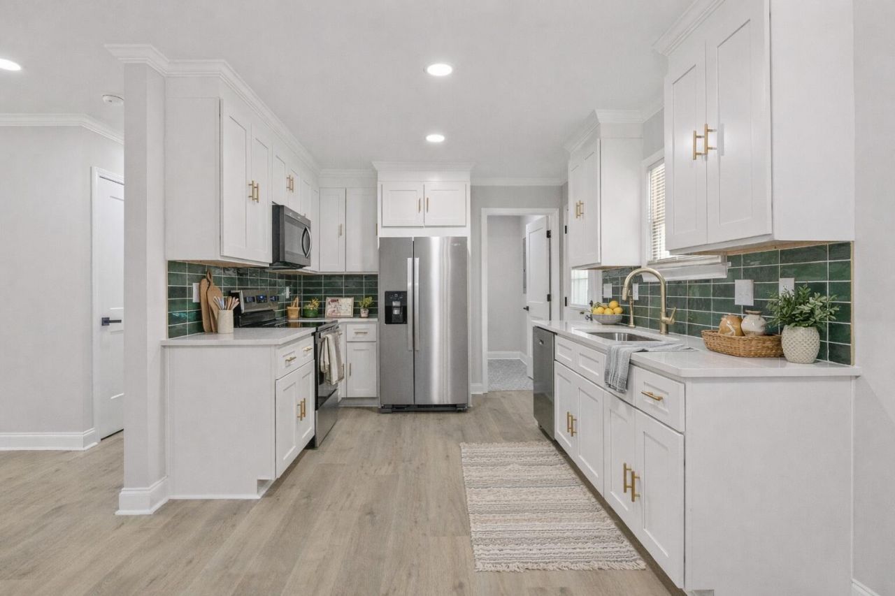 217 Blossom Street Photo 4