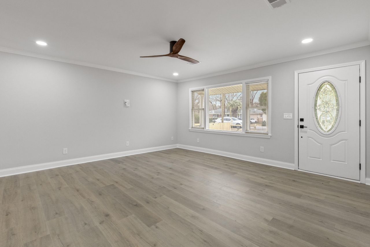 217 Blossom Street Photo 9