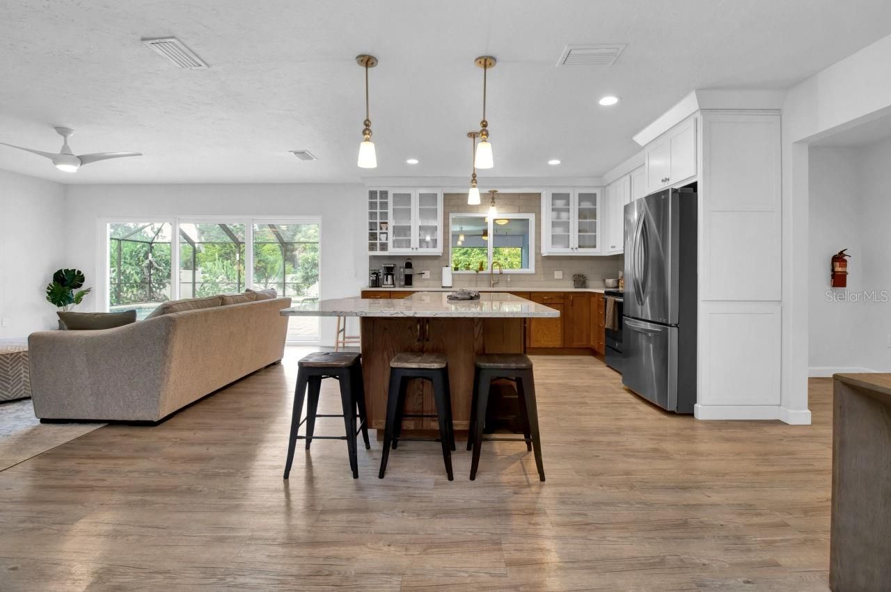 1208 De Narvaez Avenue, Bradenton, FL 34209 Photo