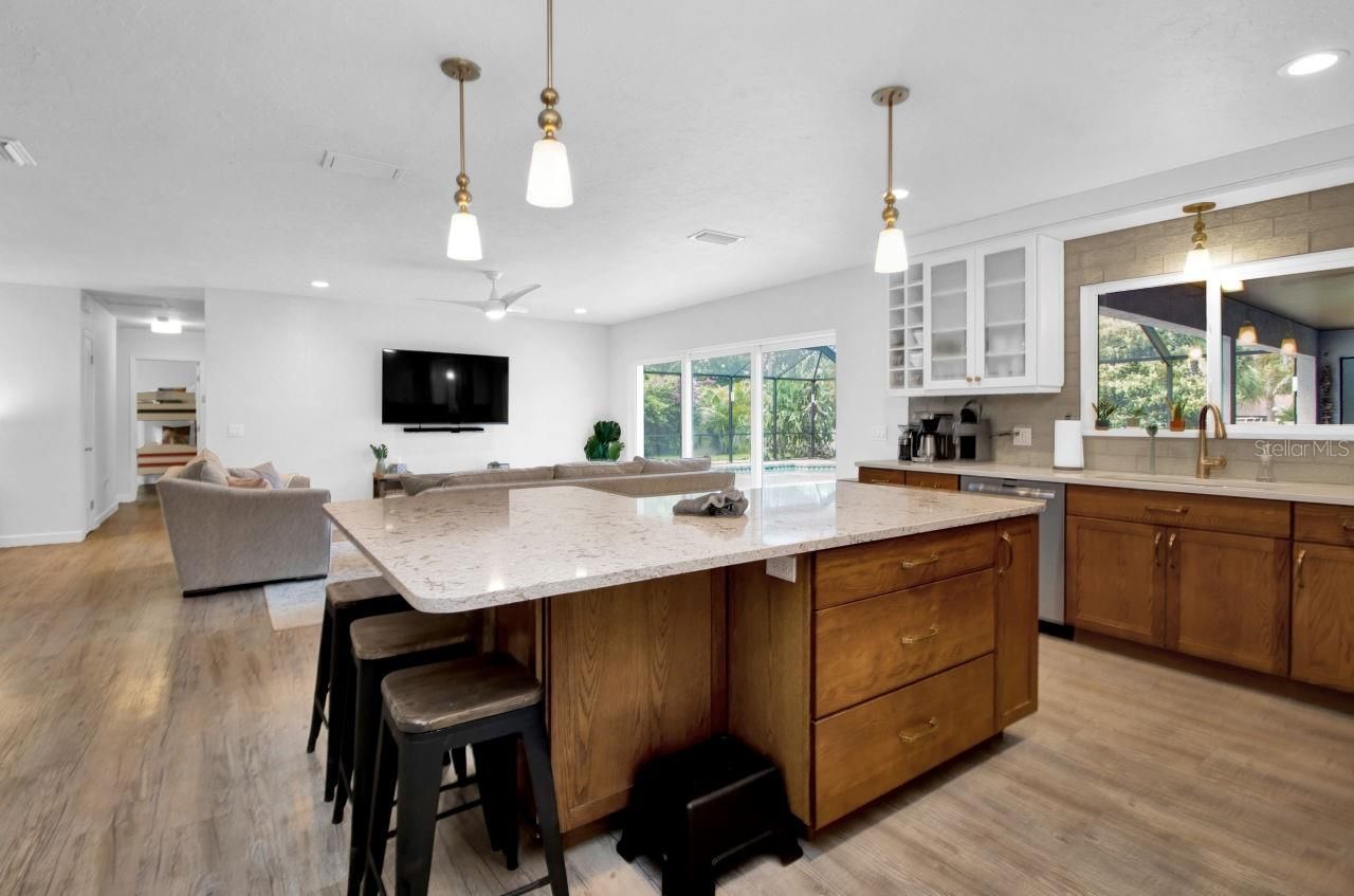 1208 De Narvaez Avenue, Bradenton, FL 34209 Photo