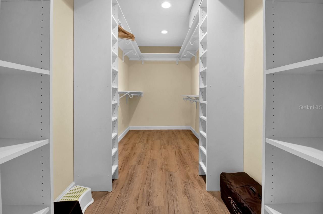 1208 De Narvaez Avenue, Bradenton, FL 34209 Photo