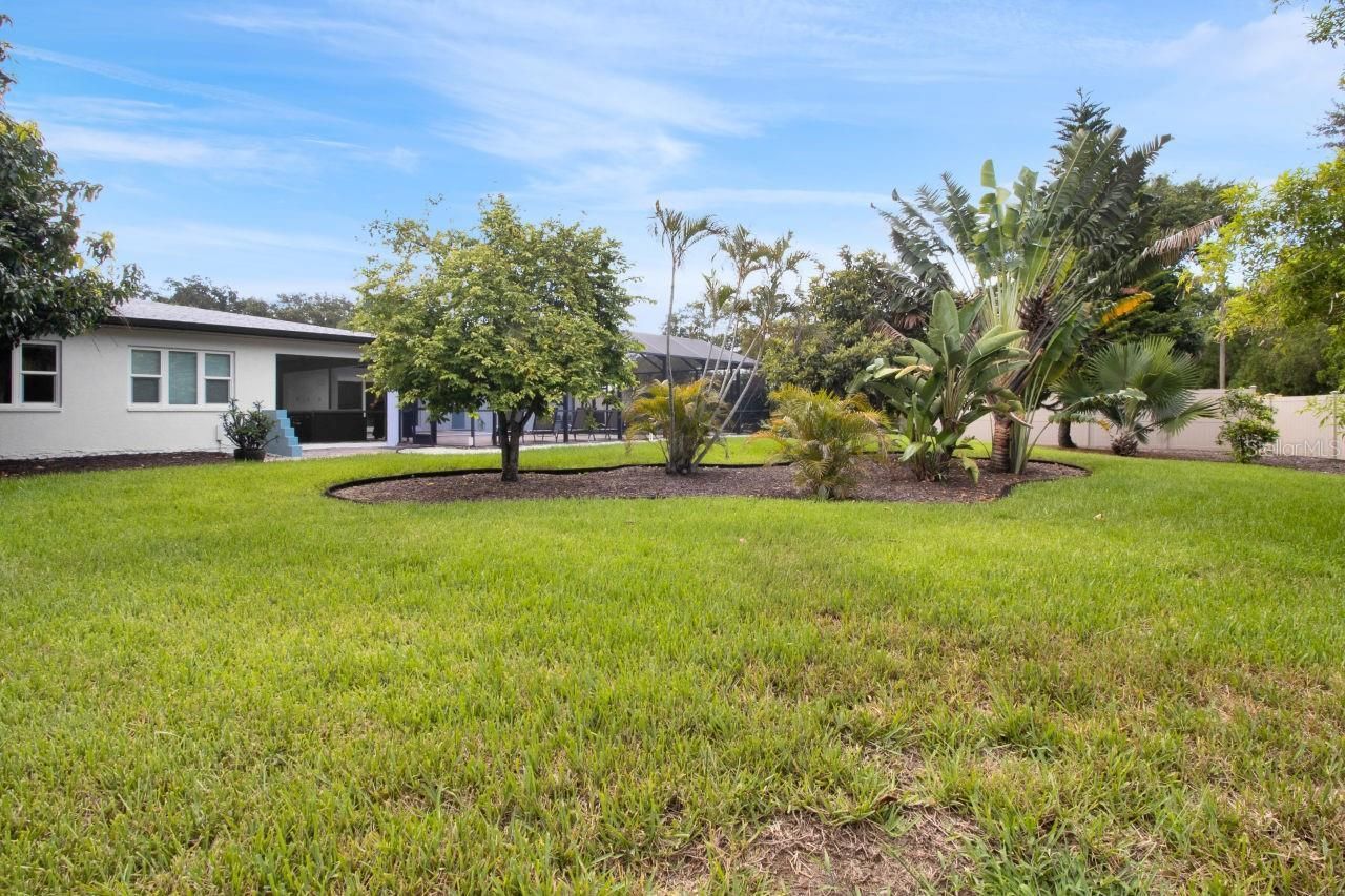 1208 De Narvaez Avenue, Bradenton, FL 34209 Photo