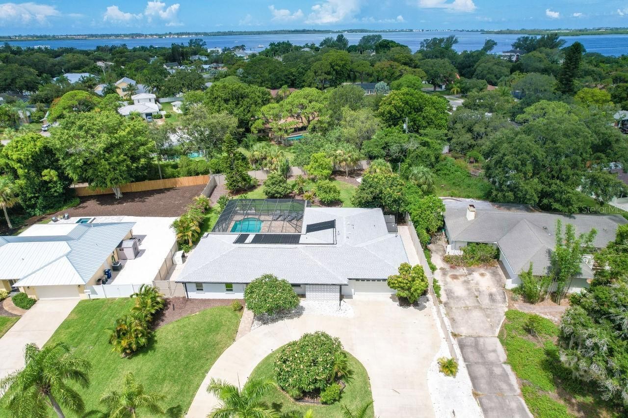 1208 De Narvaez Avenue, Bradenton, FL 34209 Photo