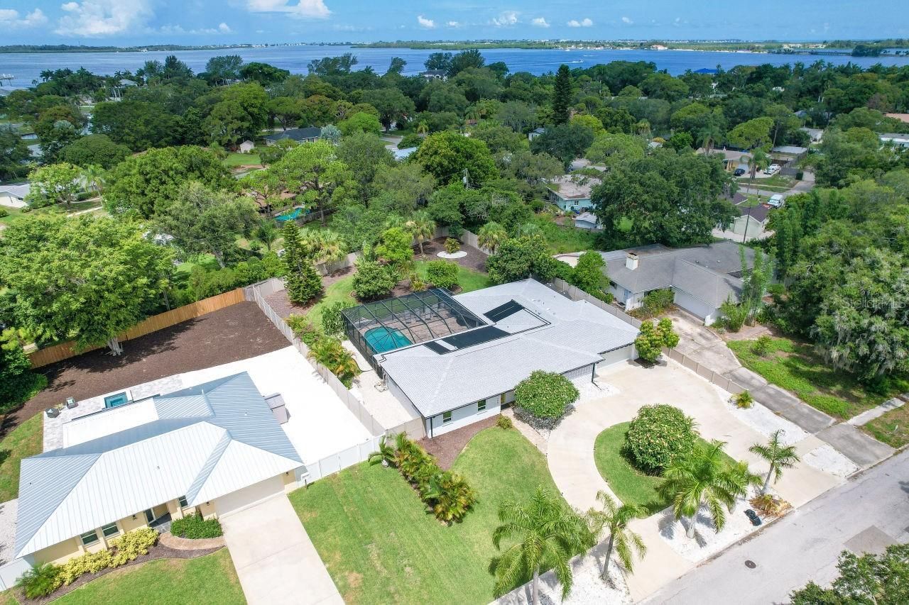 1208 De Narvaez Avenue, Bradenton, FL 34209 Photo