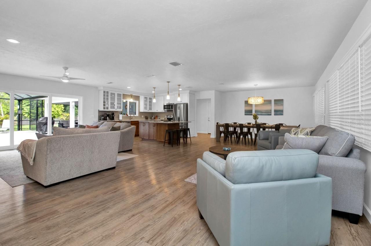 1208 De Narvaez Avenue, Bradenton, FL 34209 Photo