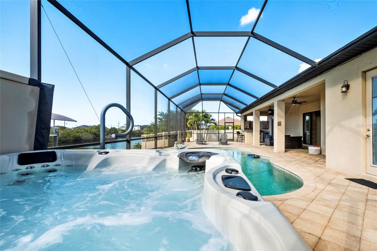 1608 NW 36th Avenue, Cape Coral, FL 33993 Photo