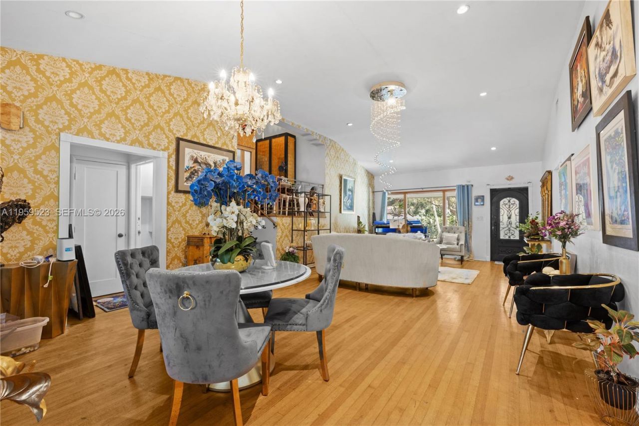 1051 NE 86th St, Miami, FL 33138 Photo