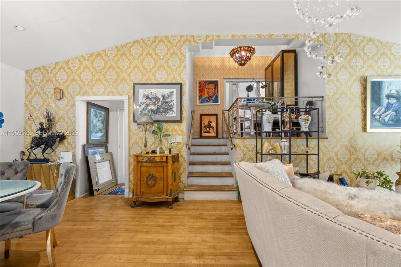 1051 NE 86th St, Miami, FL 33138 Photo