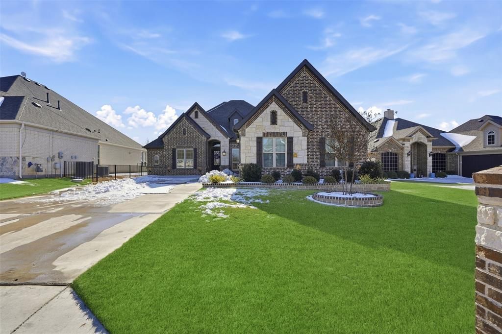 12132 Indian Creek Drive, Fort Worth, TX 76179 Main Photo