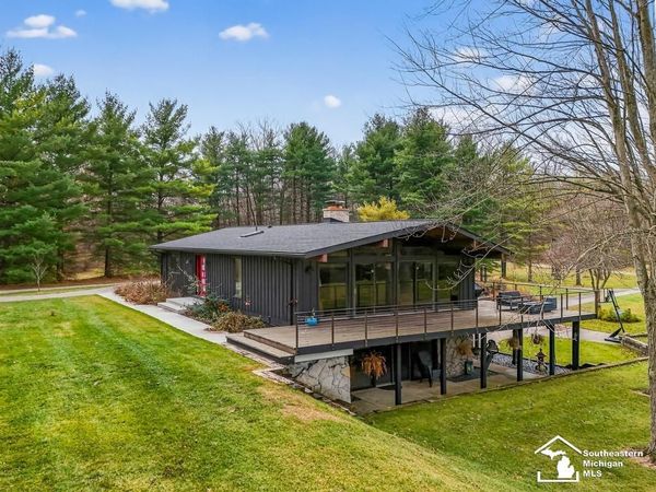 4270 Temperance Rd. Road, Ottawa Lake, MI 49267