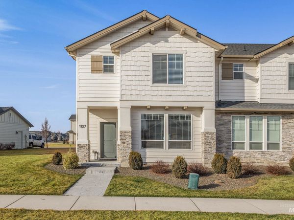 1127 N World Cup Ln, Eagle, ID 83616