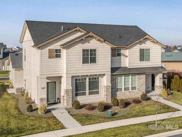 1127 N World Cup Ln, Eagle, ID 83616