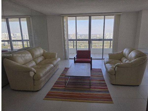 3500 Mystic Pointe Dr, Unit 2905, Aventura, FL 33180