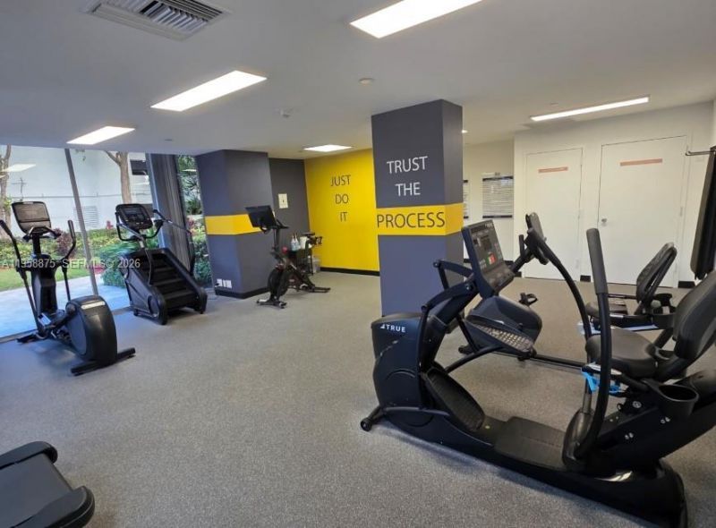 3500 Mystic Pointe Dr, Unit 2905, Aventura, FL 33180 Photo