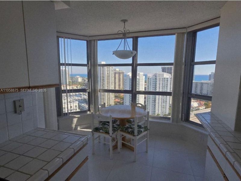 3500 Mystic Pointe Dr, Unit 2905, Aventura, FL 33180 Photo