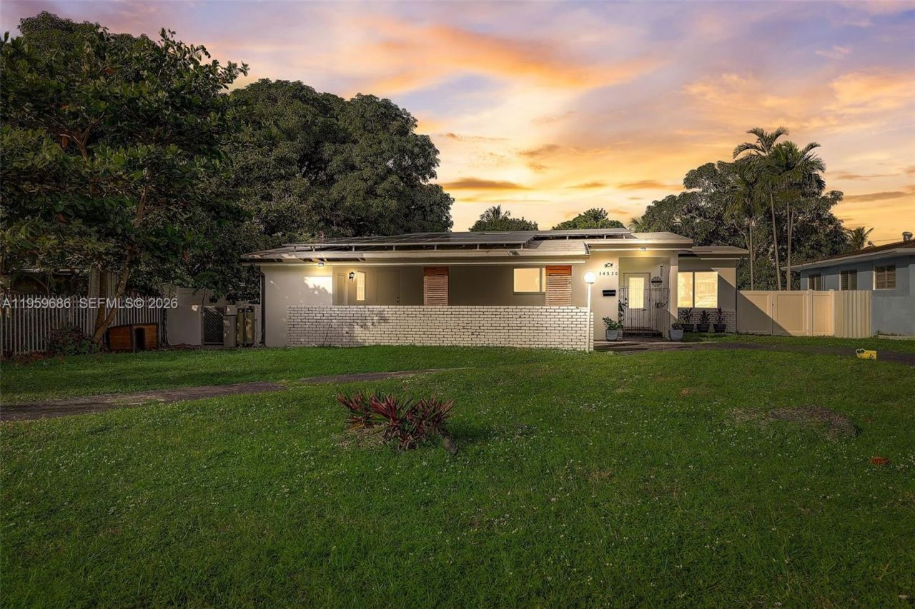 14530 Garden Dr , Miami, FL 33168 Photo