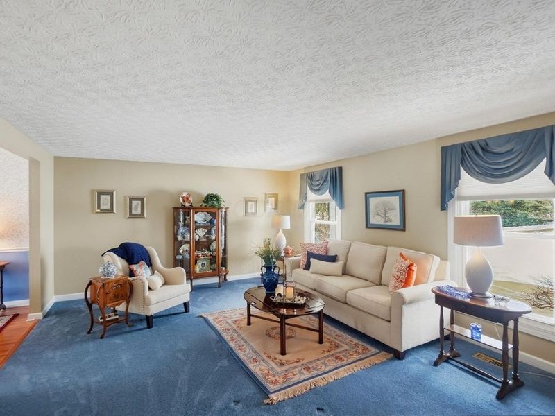 6894 Biggert Road, London, OH 43140 Photo 6