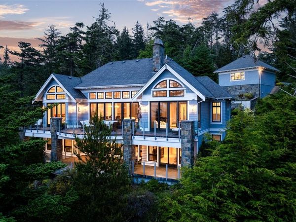1050 Roxview Crt, Sooke, BC V9Z 1L8