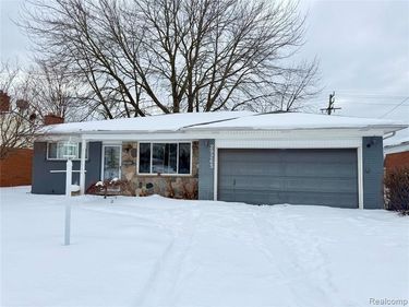 29265 Van Laan Drive, Warren, MI 48092
