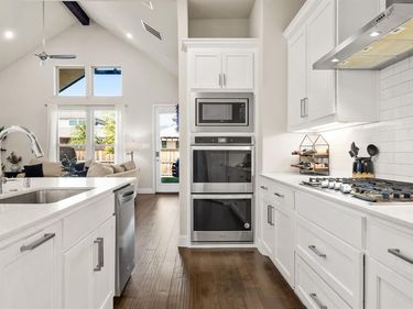 2270 English Ivy Road, Frisco, TX 75033