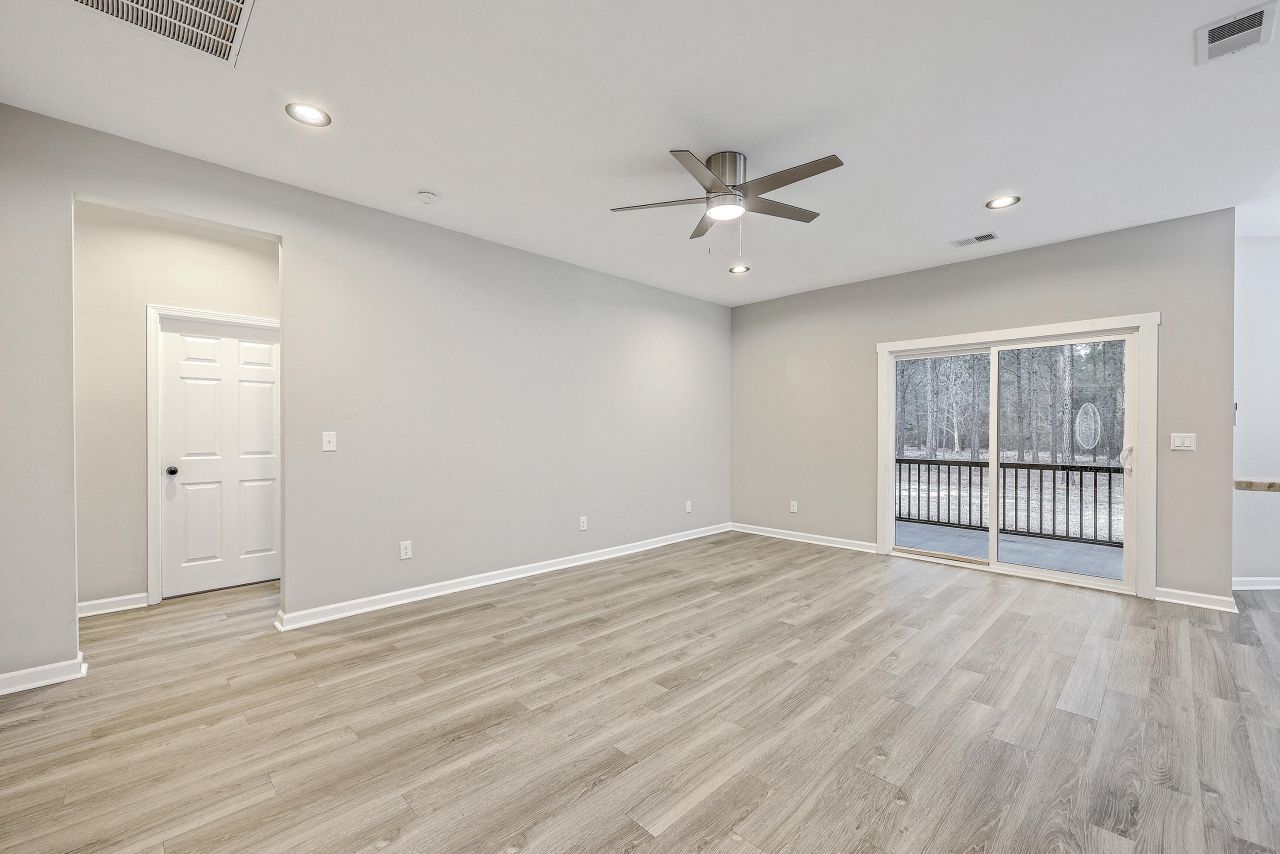 7871 N Highway 17 Photo 9