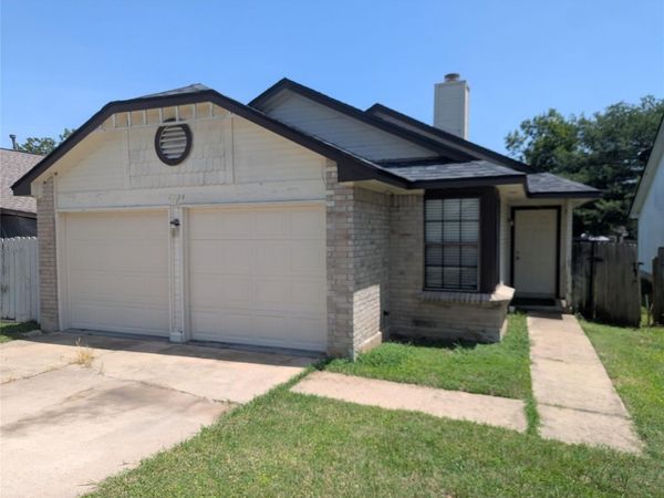 1204 Greenbriar LOOP, Round Rock, TX 78664