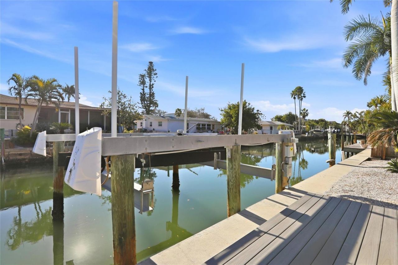 552 Juan Anasco Drive, Longboat Key, FL 34228 Photo