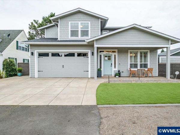 9245 Trout Pl, Gleneden Beach, OR 97388