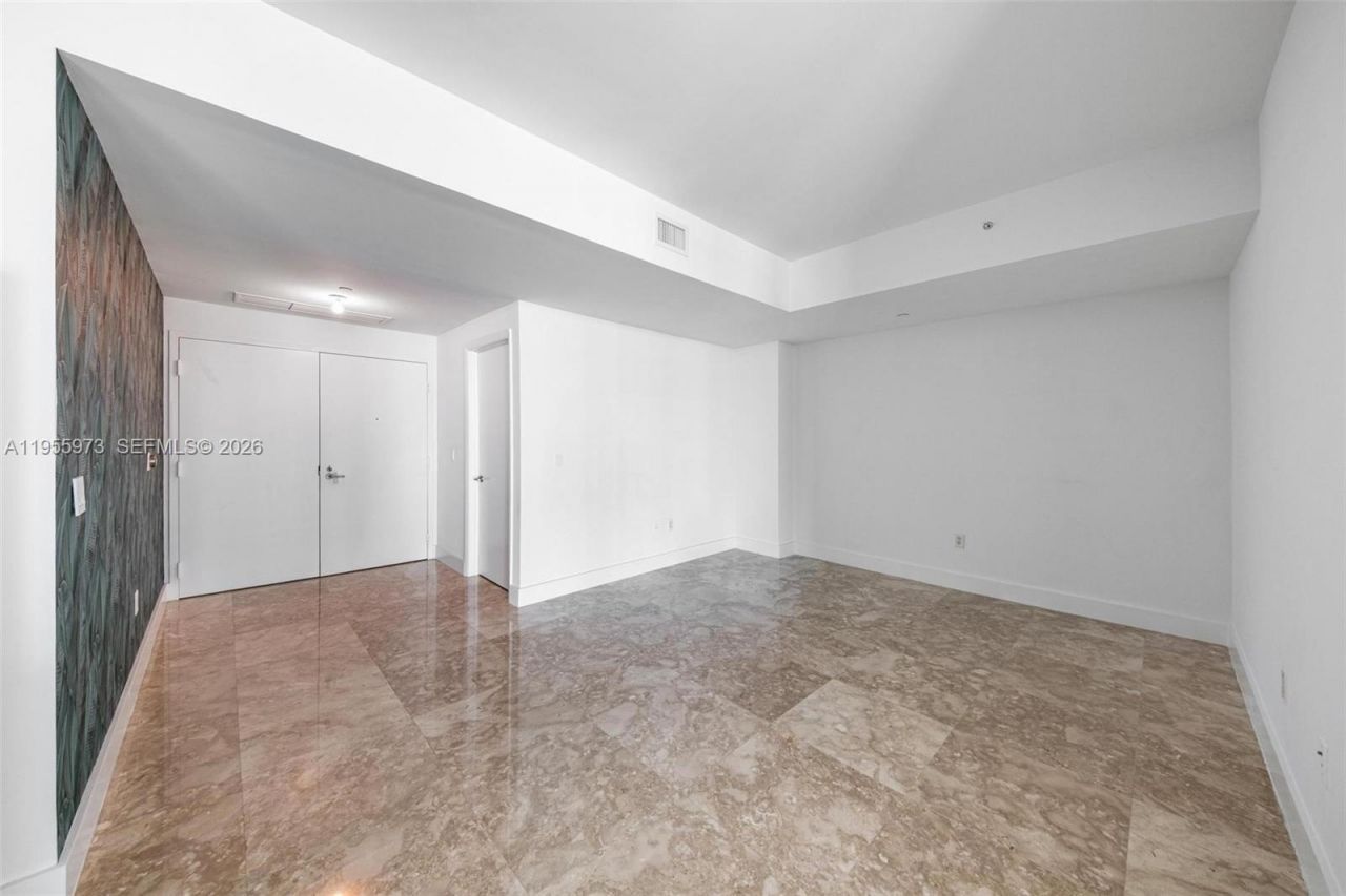 3131 NE 188th St, Unit 2-803, Aventura, FL 33180 Photo