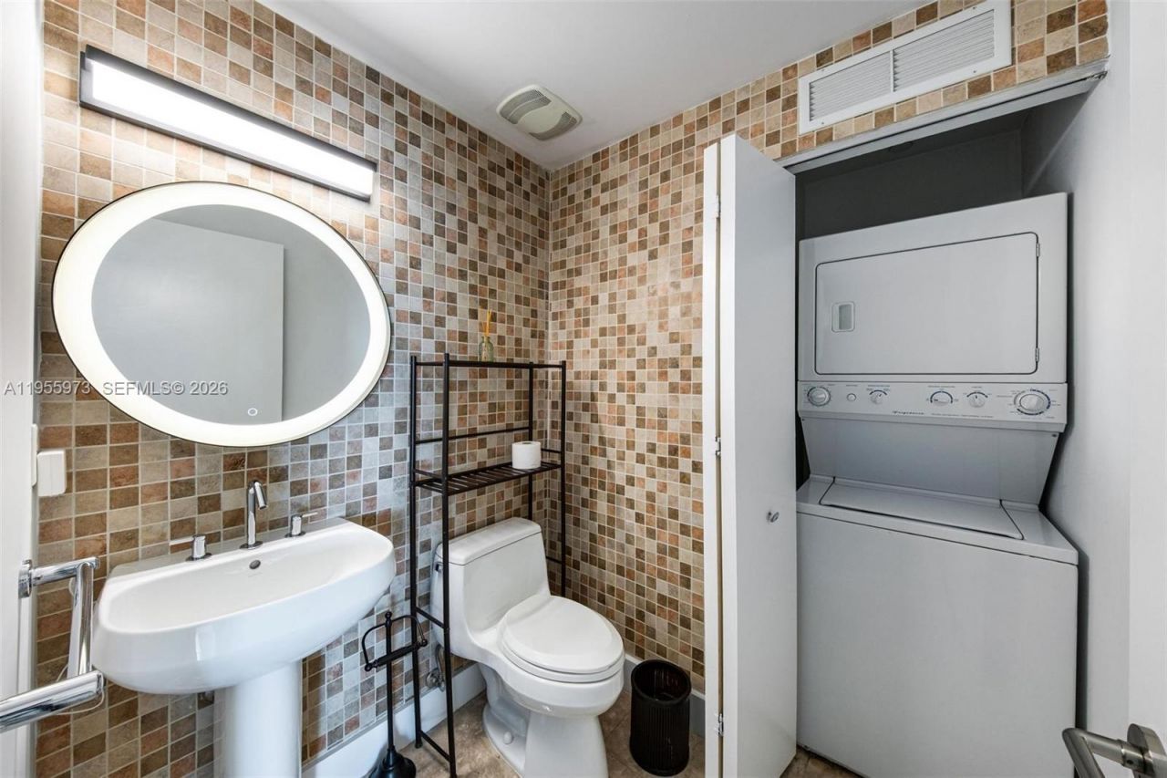 3131 NE 188th St, Unit 2-803, Aventura, FL 33180 Photo