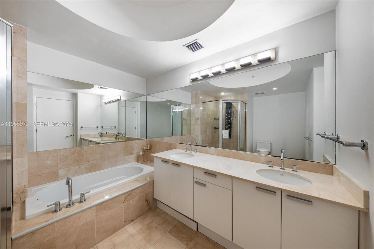 3131 NE 188th St, Unit 2-803, Aventura, FL 33180 Photo