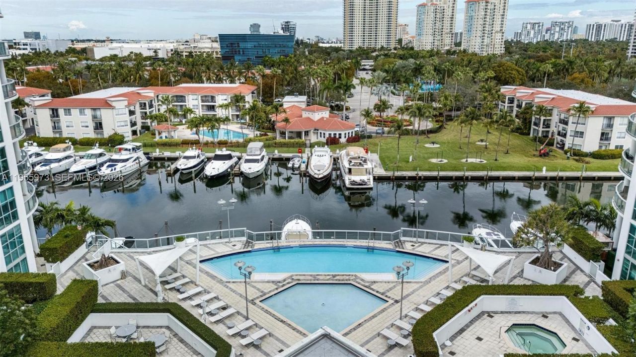 3131 NE 188th St, Unit 2-803, Aventura, FL 33180 Photo