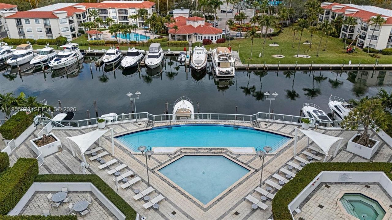 3131 NE 188th St, Unit 2-803, Aventura, FL 33180 Photo